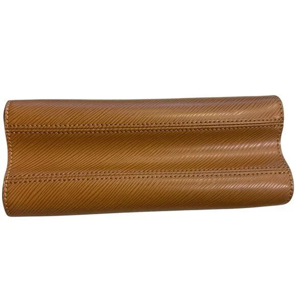 Louis Vuitton Epi Twist MM - Picture 3 of 4